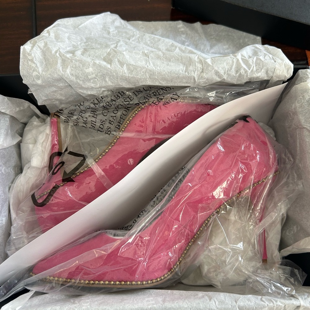 Coach Waverly85 Beadchain Suede Heels - Picture 7 of 9